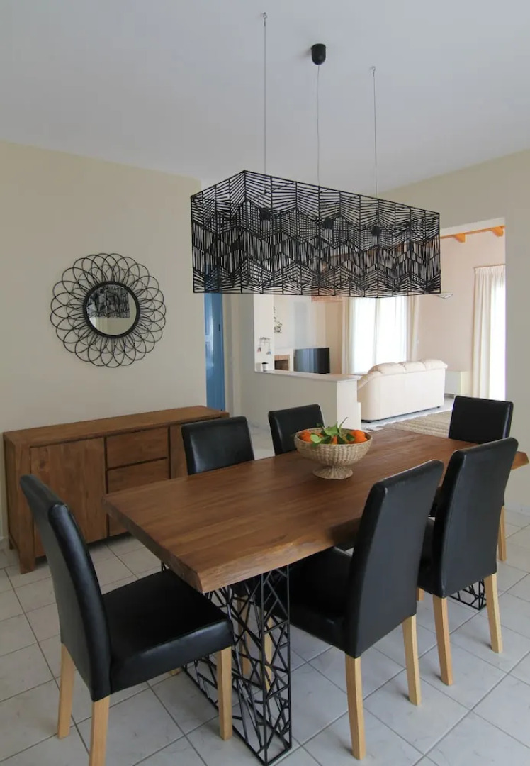 Grand Bleu by Fun In the Sun