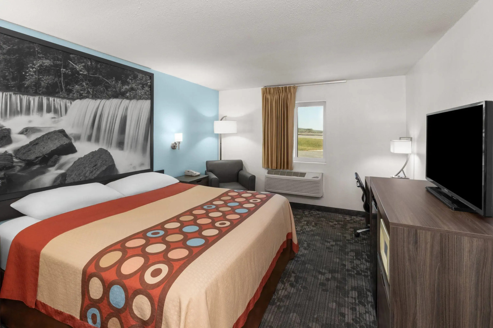 Super 8 by Wyndham Rock Port MO