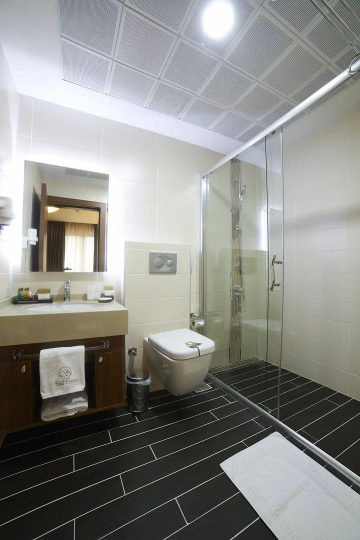 Saffron Hotel