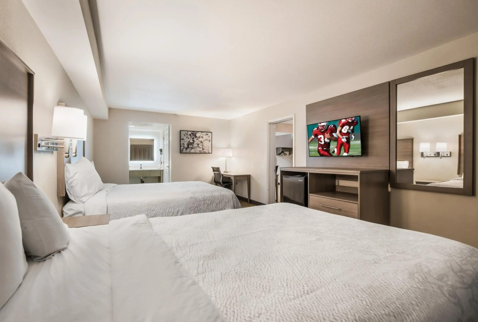 Red Roof PLUS+ Chula Vista