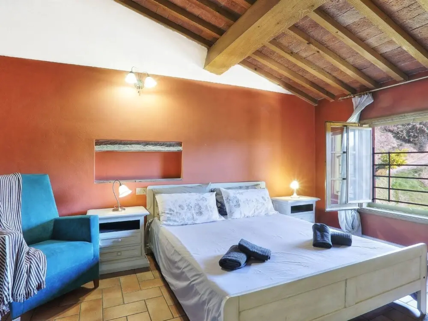 Luxurious Cottage in Palaia With Pool