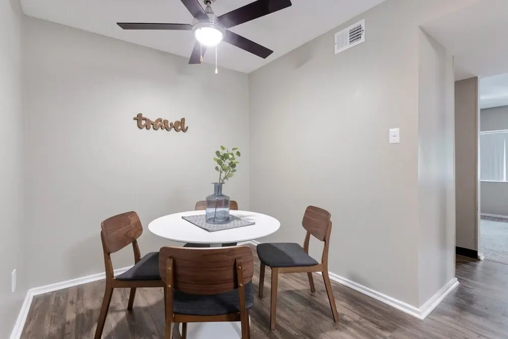 The Relaxing Lakeside Suites