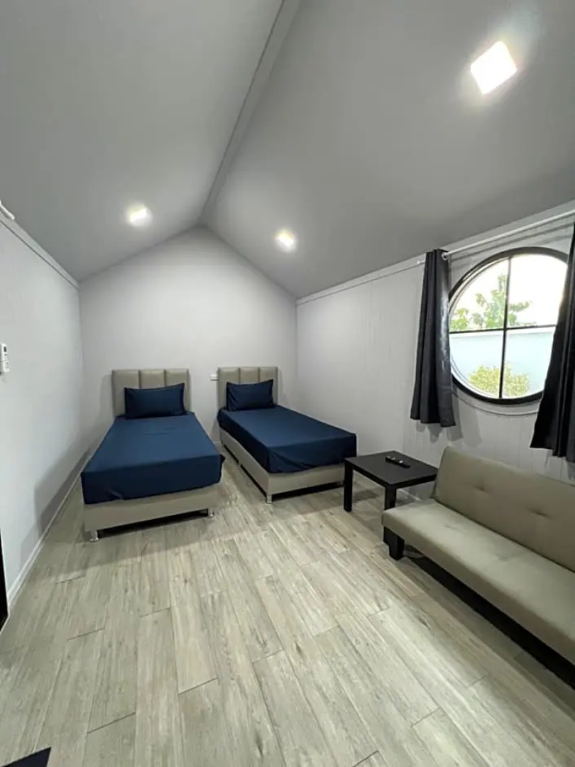 Chics Resort ชิคส์รีสอร์ท