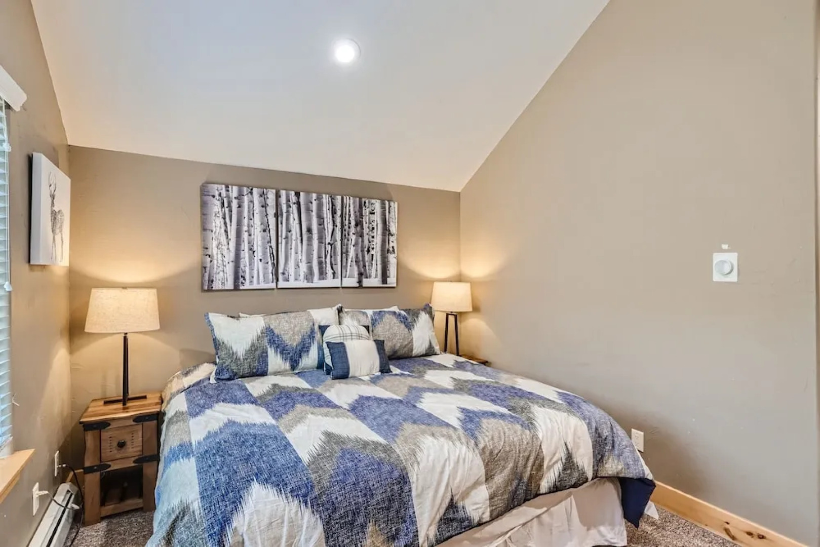 Twin Creek Lodge 7 Bedroom Home by RedAwning