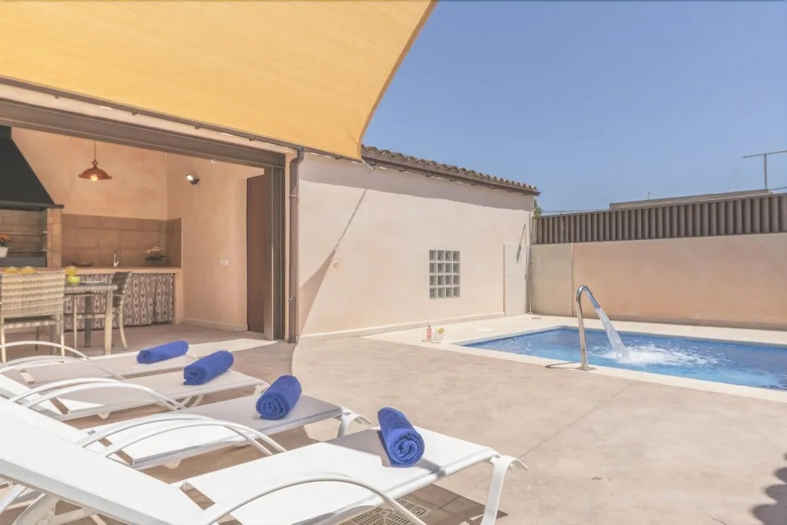 Cas Padrins de Ses Tanques