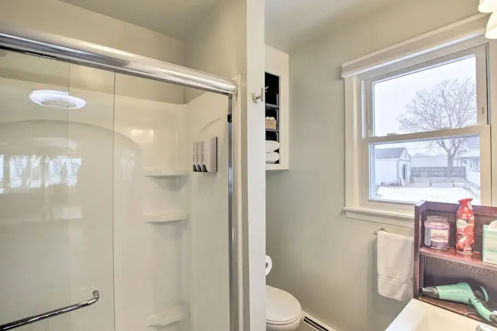 5 Mi to Point Beach State Forest: Home w/ Fire Pit