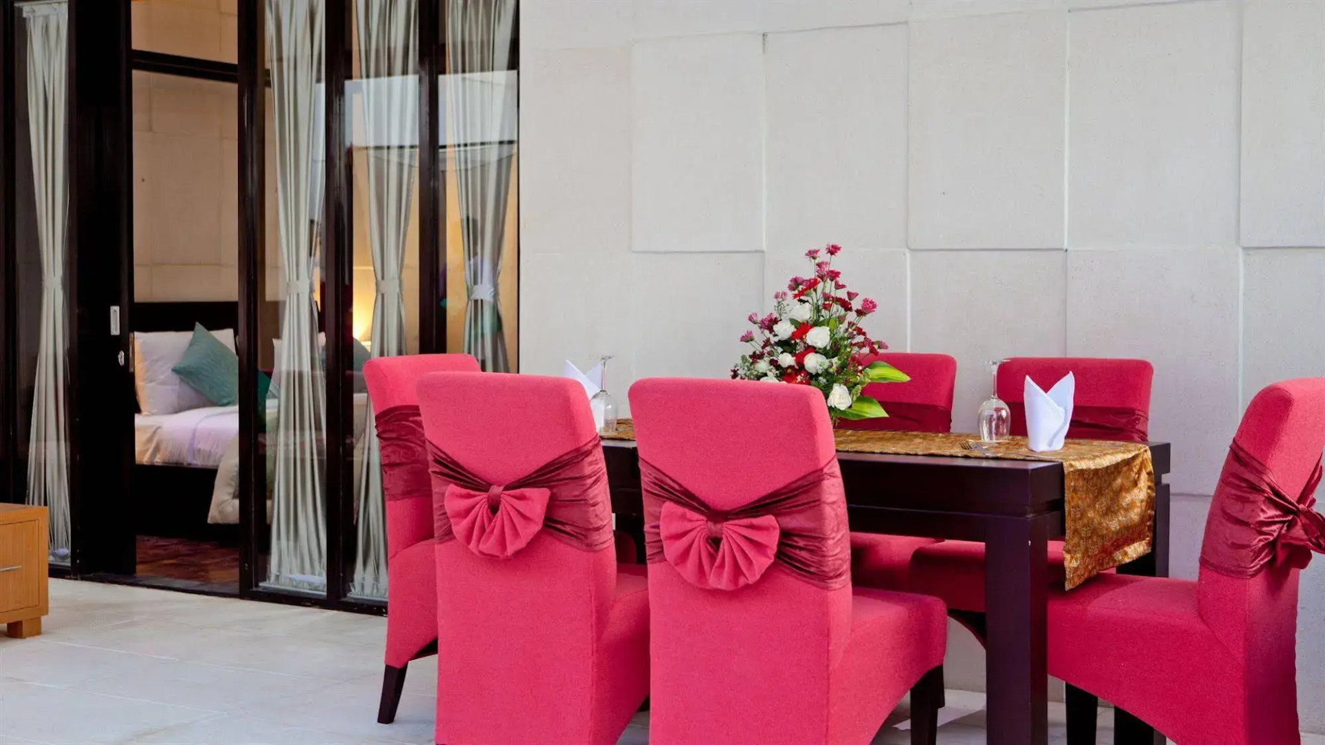 Cattleya Suite by Marbella