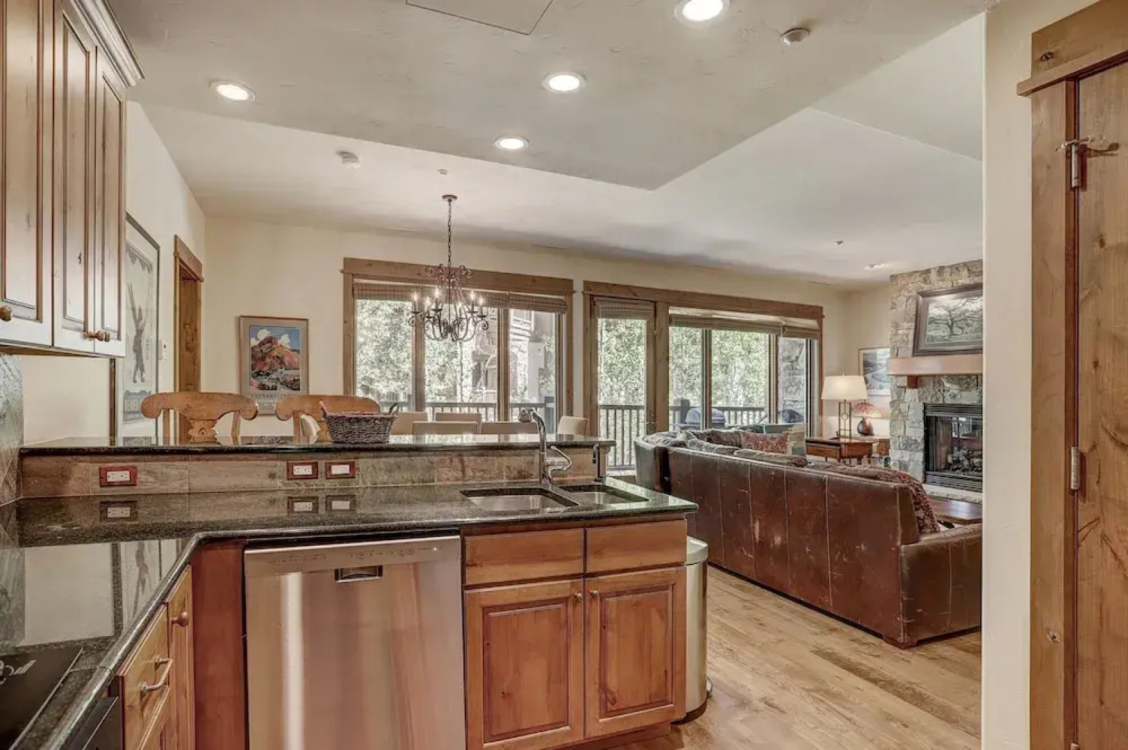 Elegant Updated 3 Bedroom Condo At One Arrowhead Place Condo by RedAwning