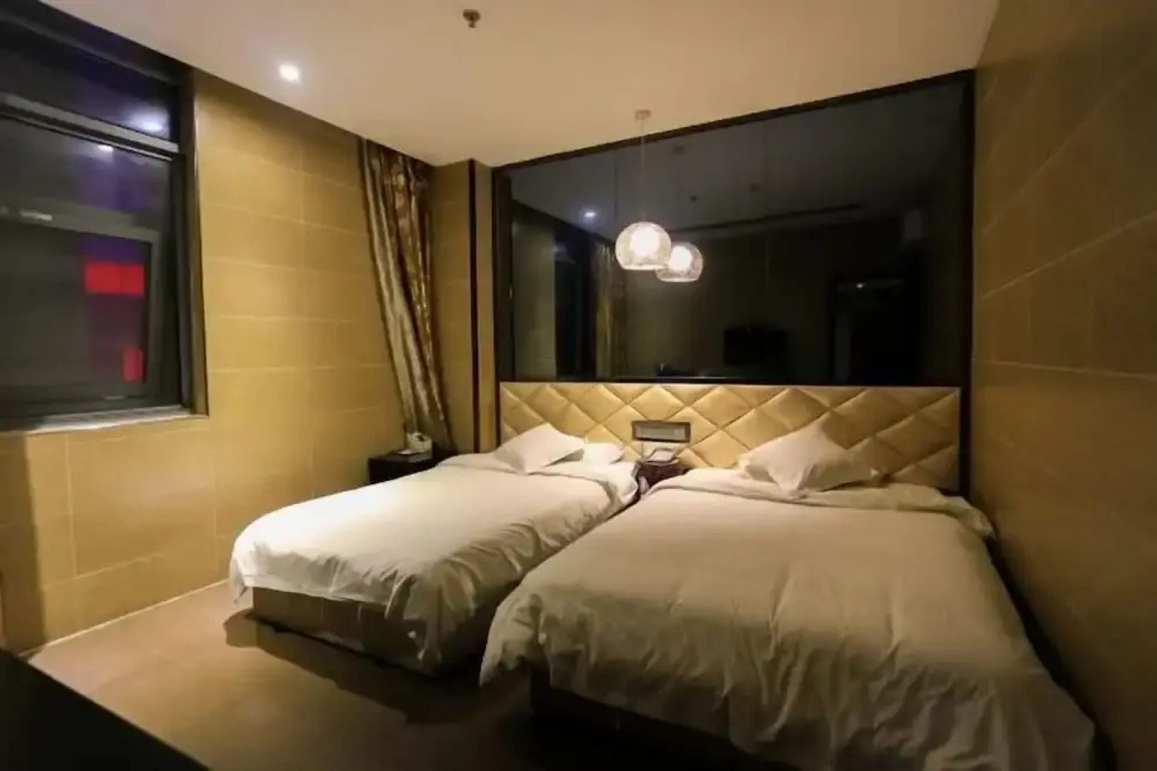 MOLAN Hotel（Fangte Second Phase Store）