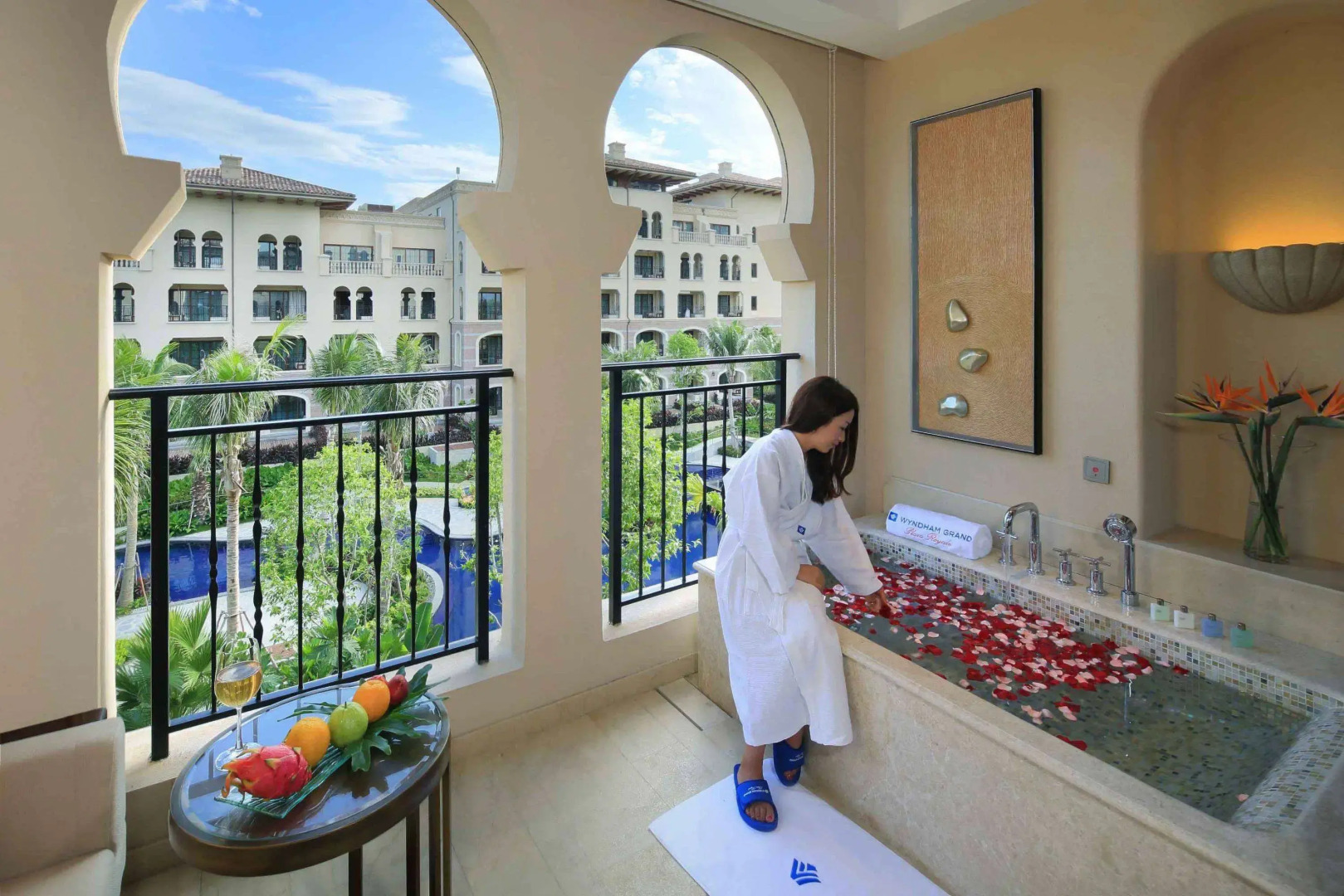 Wyndham Grand Plaza Royale Hainan Longmu Bay
