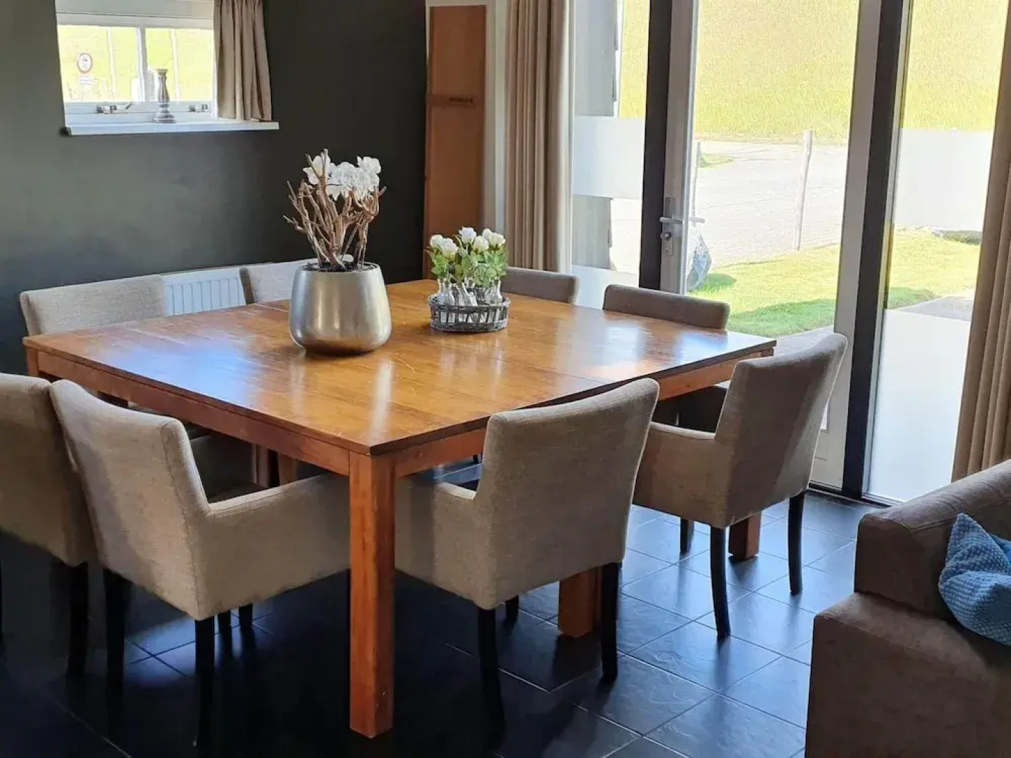 Group Accommodation 50 m From the Oosterschelde