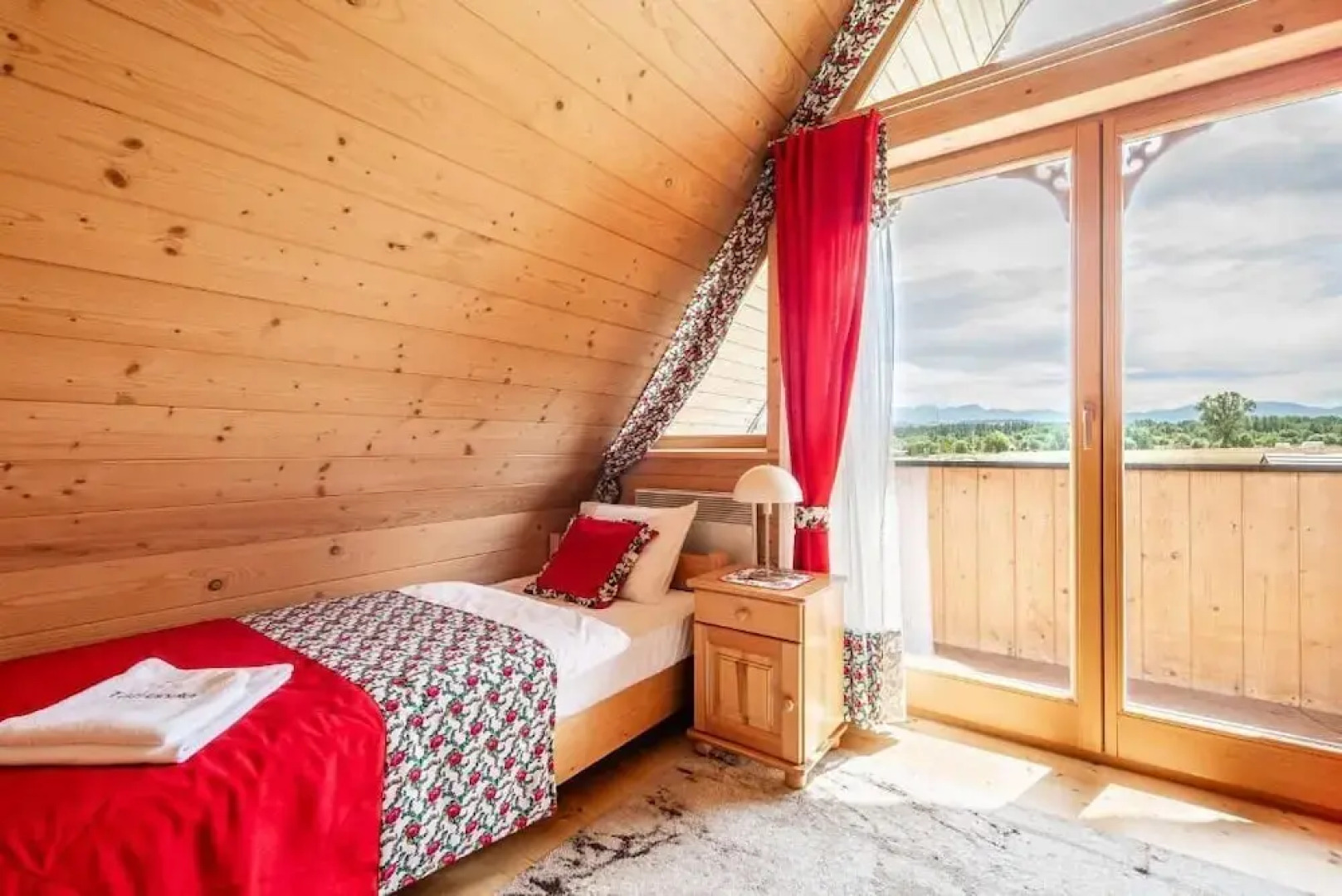 DOMKI TATRY z jacuzzi i sauną w cenie