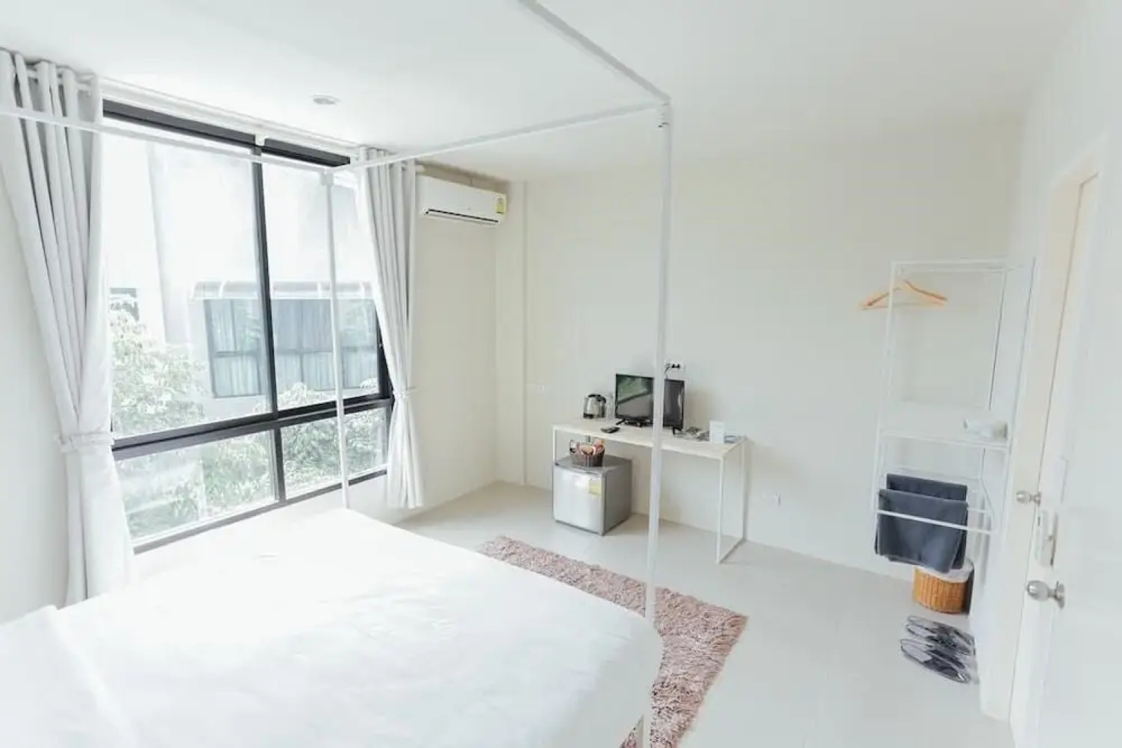 White House @ Marina Phuket