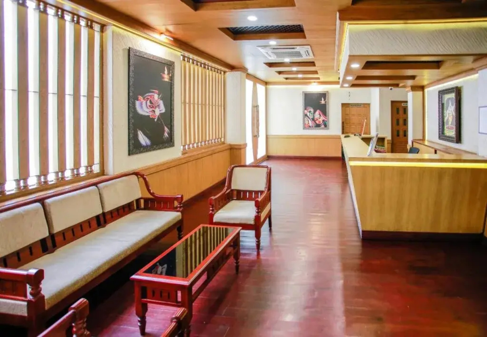 OYO 26692 Alankar Elite Inns