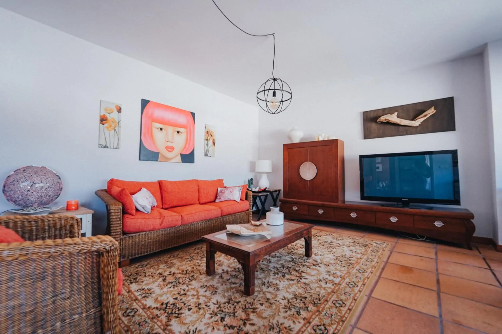 Villa con piscina a pie de playa