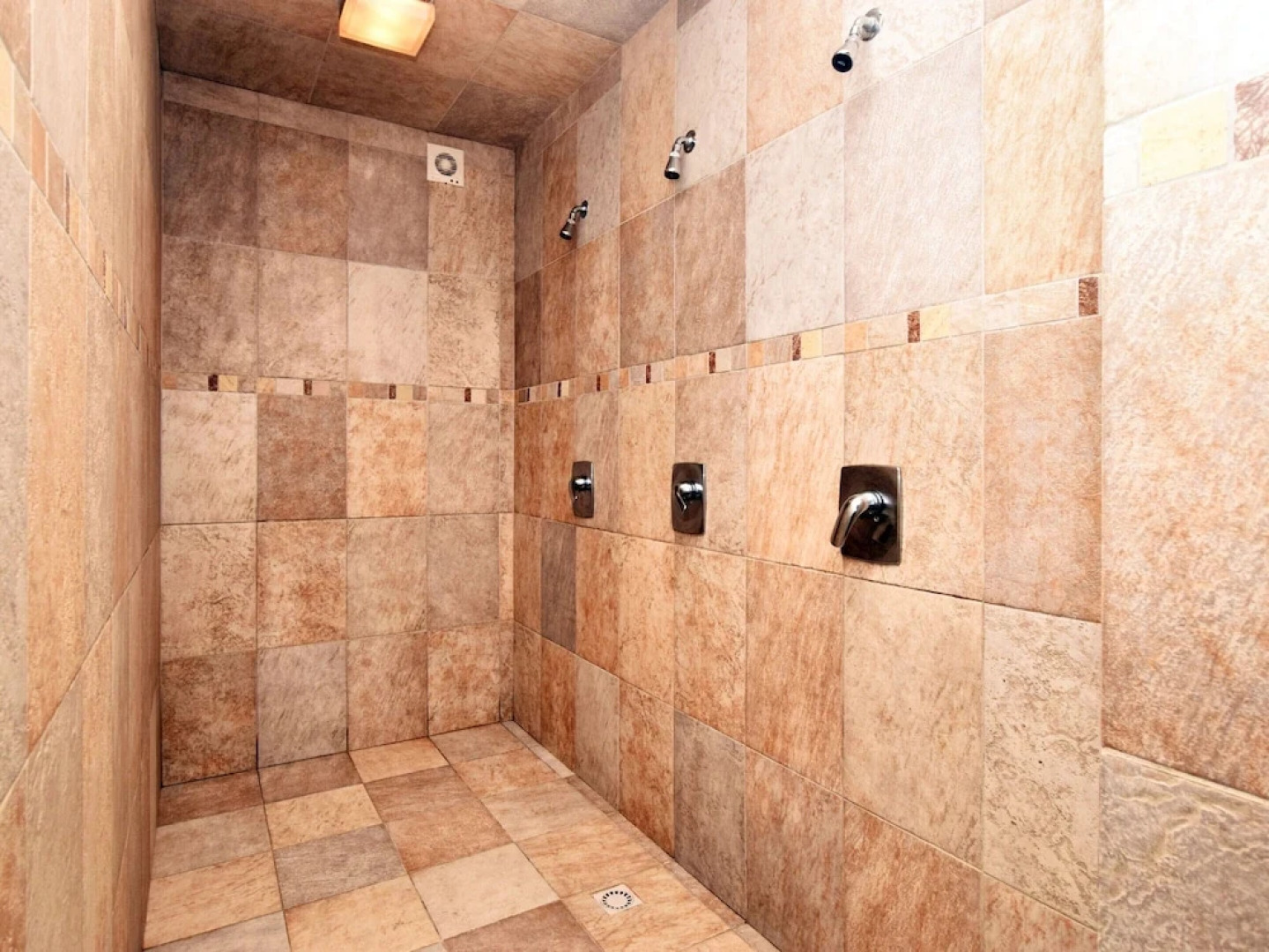 Unique Holiday Home with Pool near Park & Ski Area