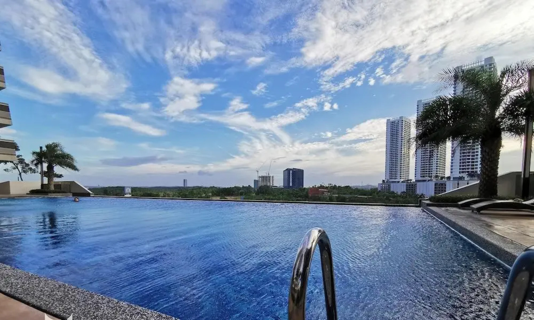 Meridin Medini Apartments