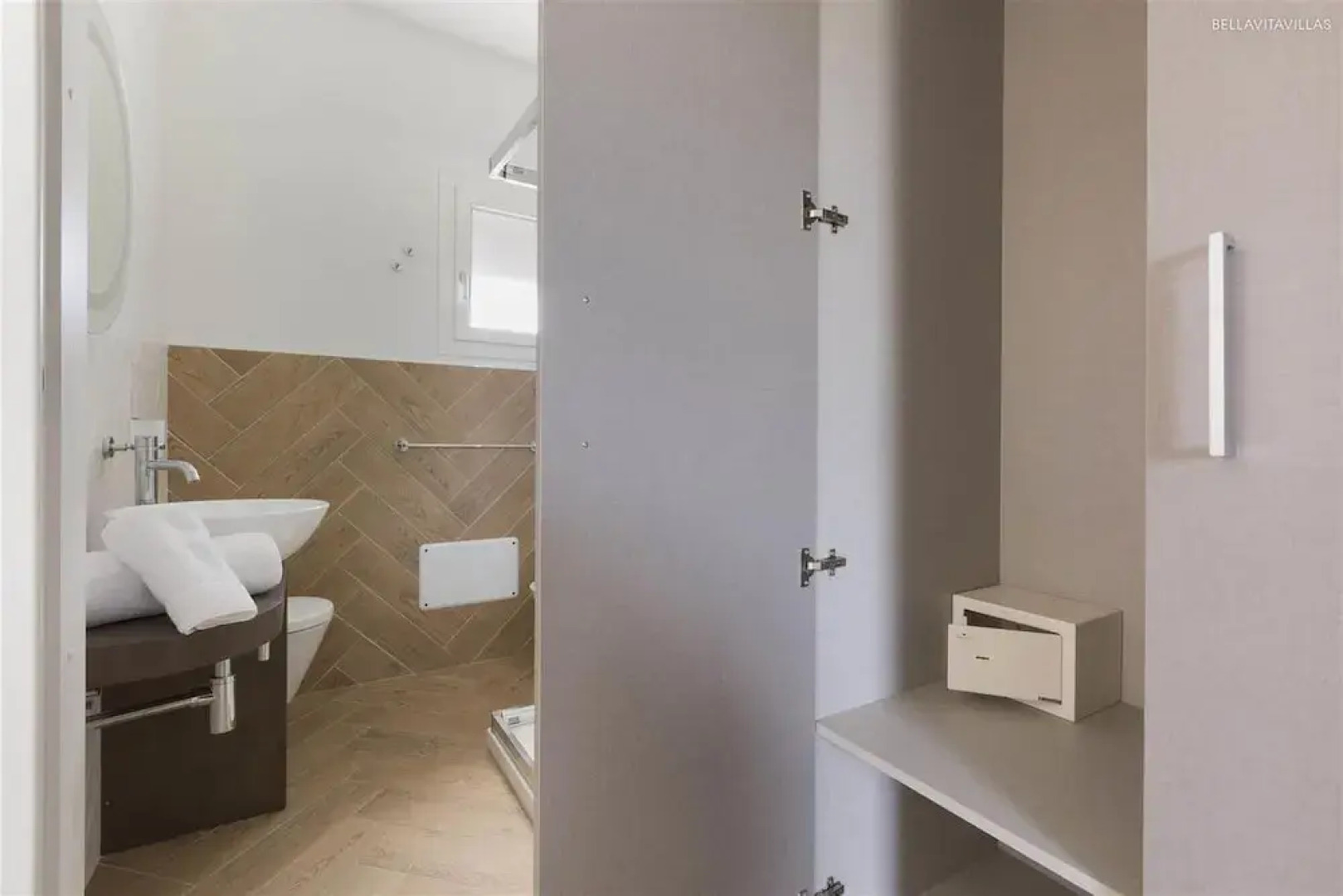 1054 Absolute - Bilo Lux Primo Piano