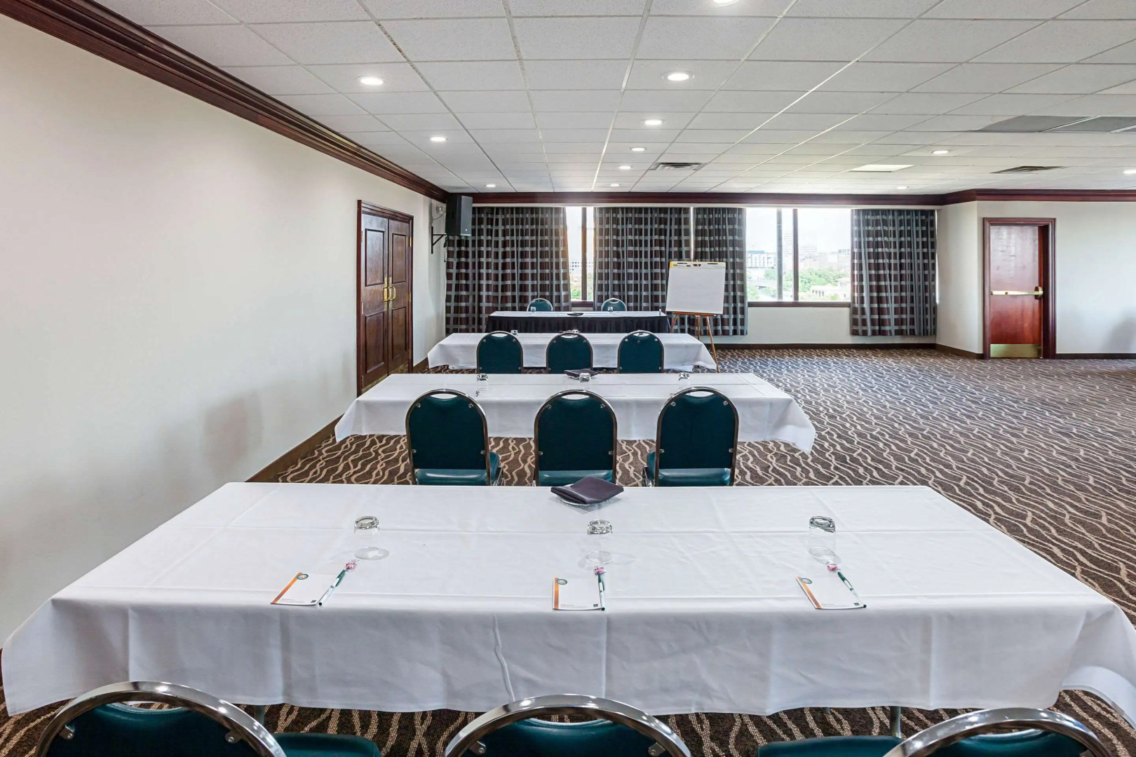 Quality Inn & Suites Cincinnati Downtown Area