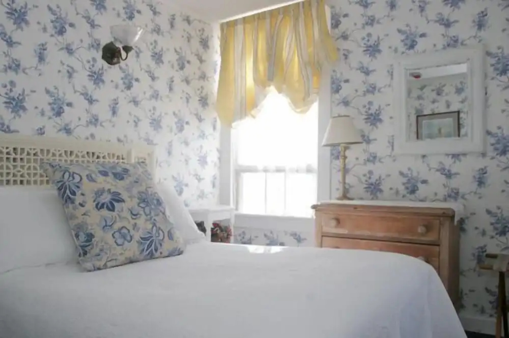 The Inn at Old Harbor