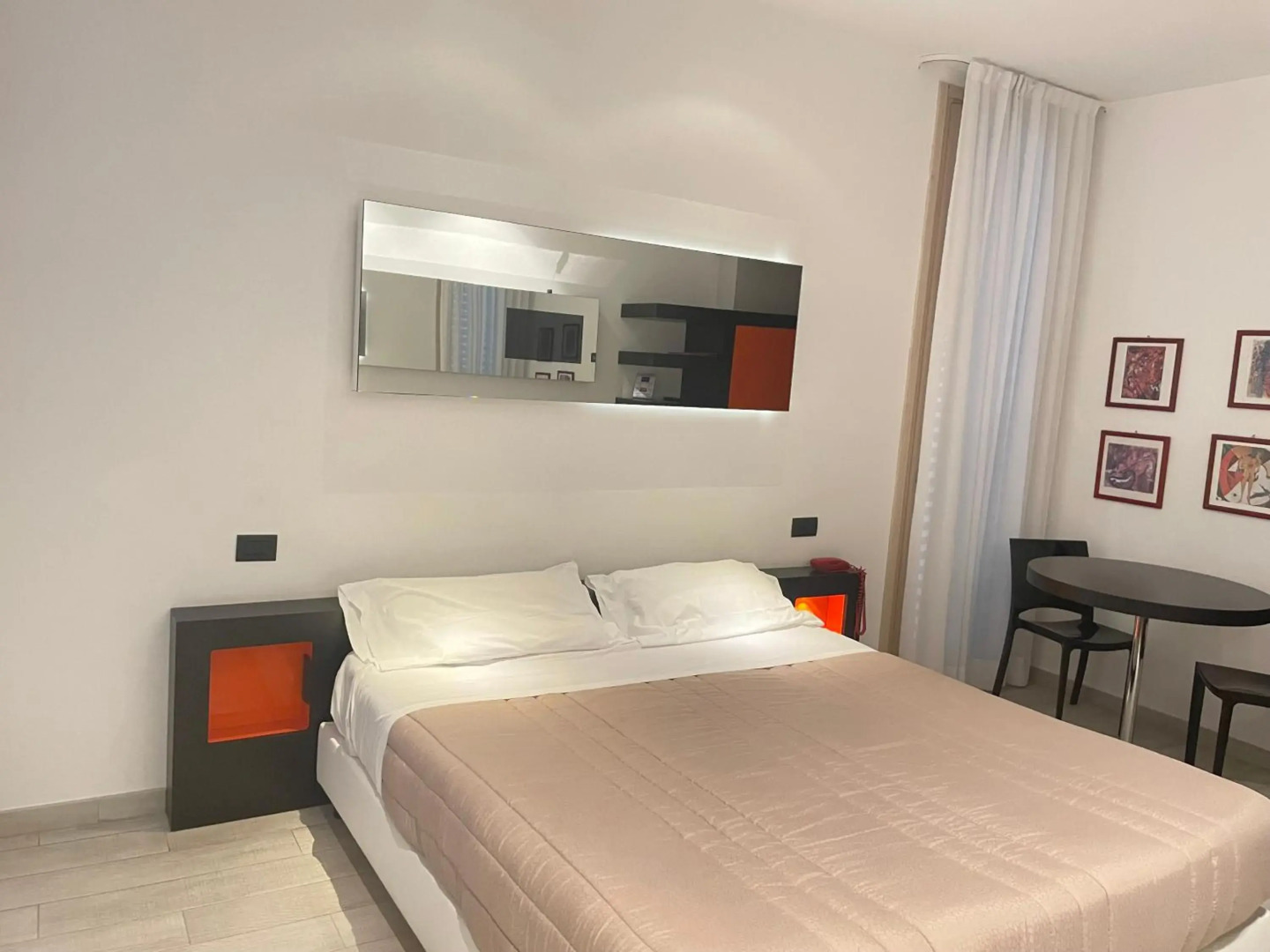 Blue Shades Aparthotel