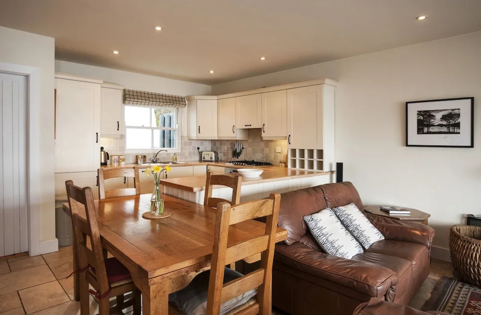 Roundstone Quay House