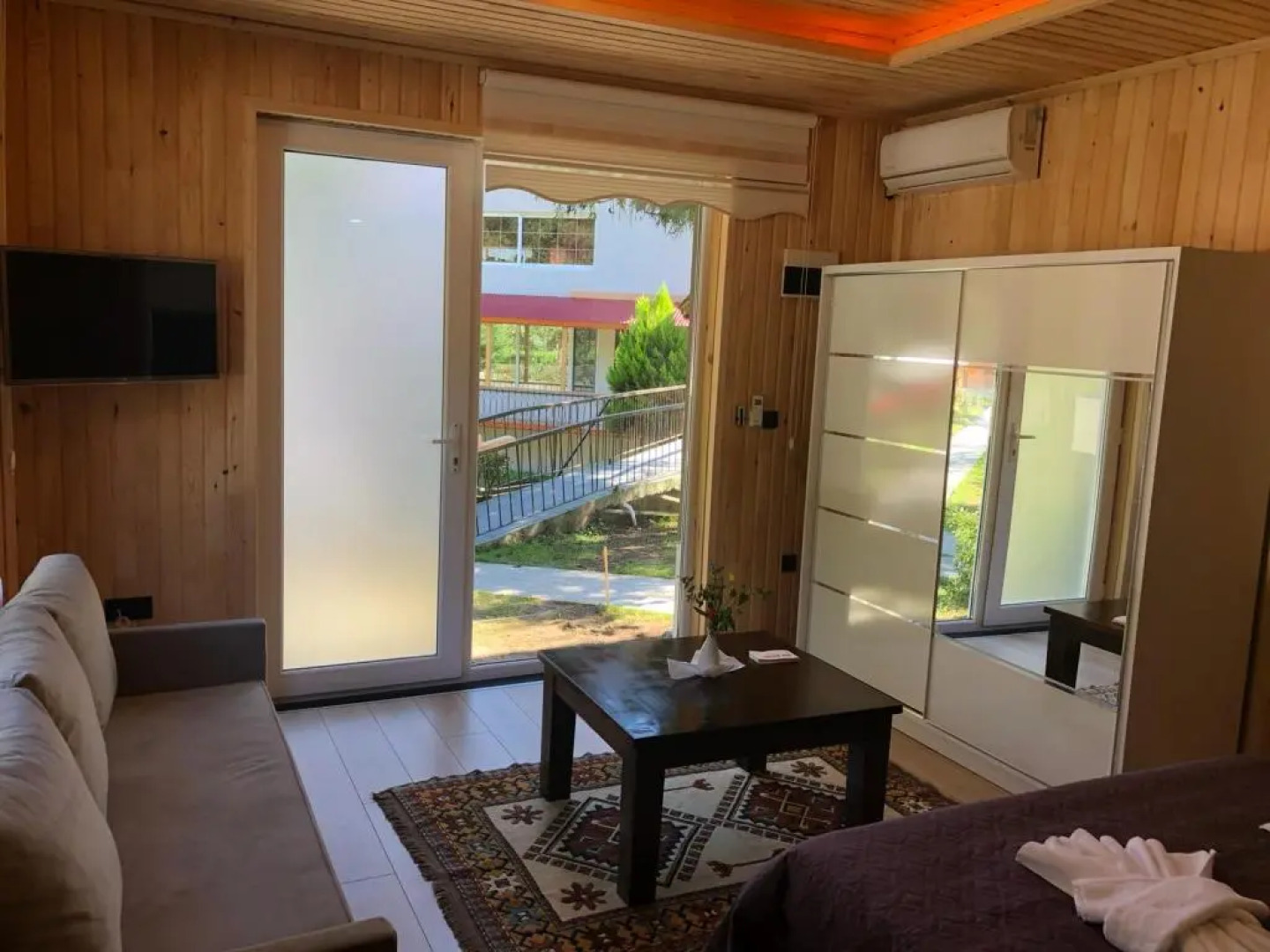 Arhavi Pinar Kir Evi