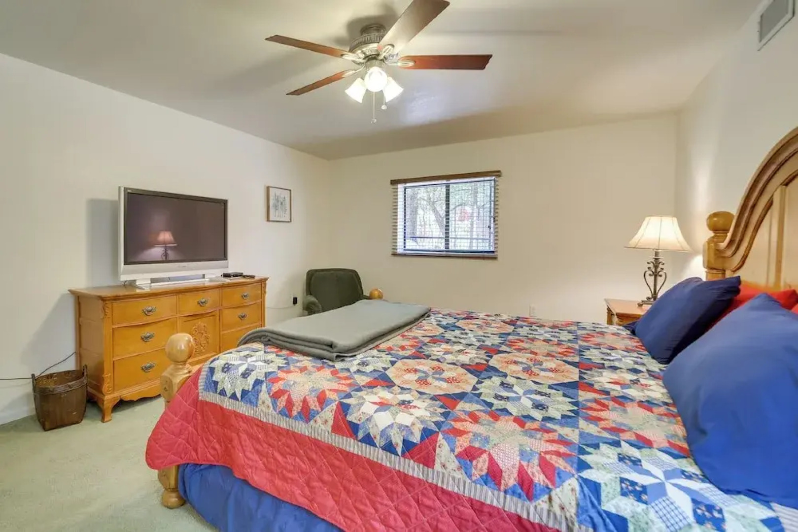 Relax Fireside + Play Games! Hikers Haven in Pine