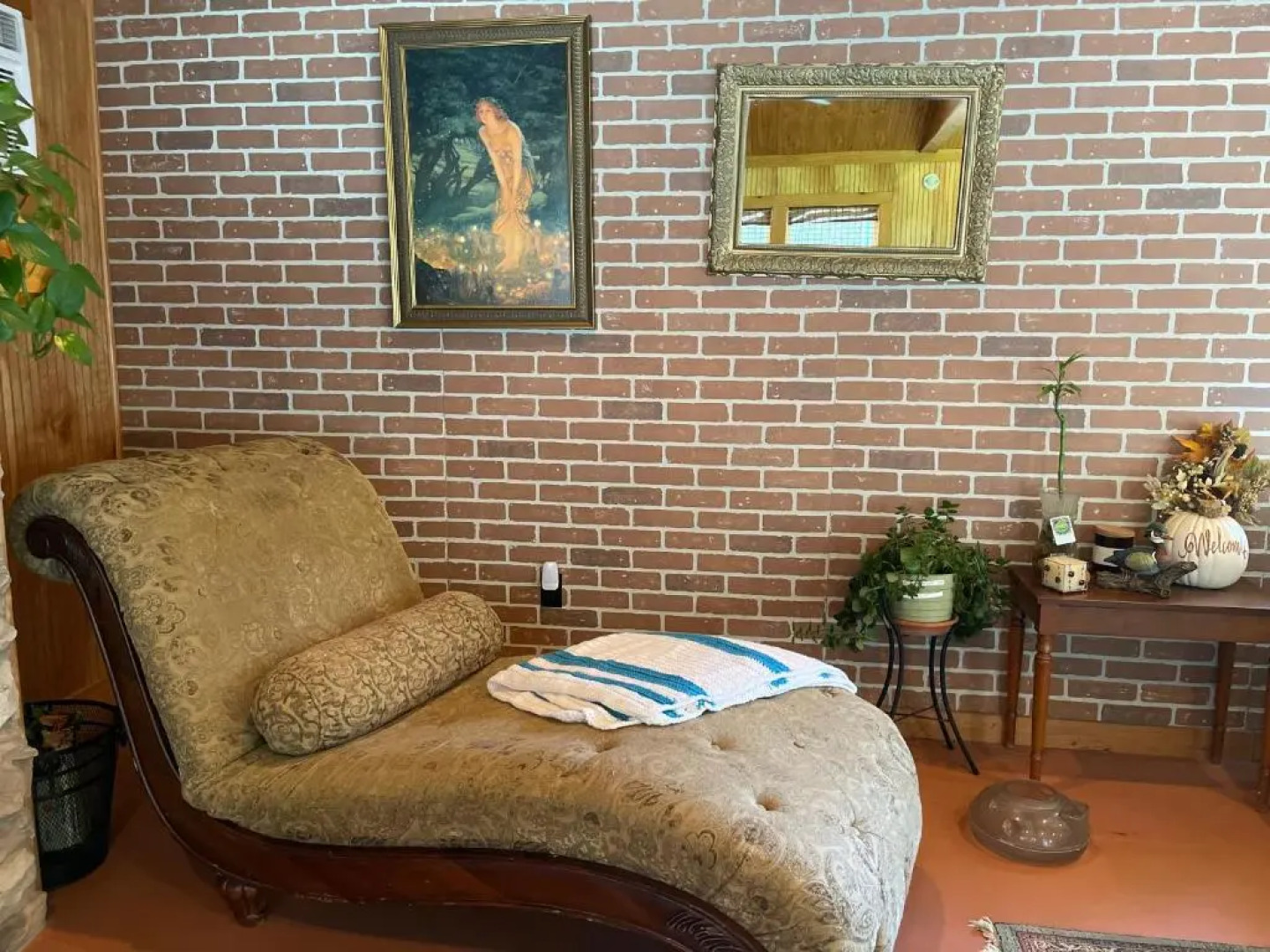 Amy’s Poolside Retreat