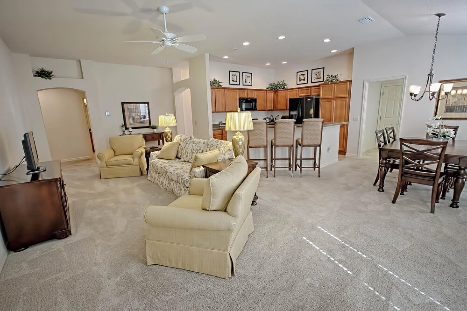 Ida Court Home 3 Bedroom by The VIR Group