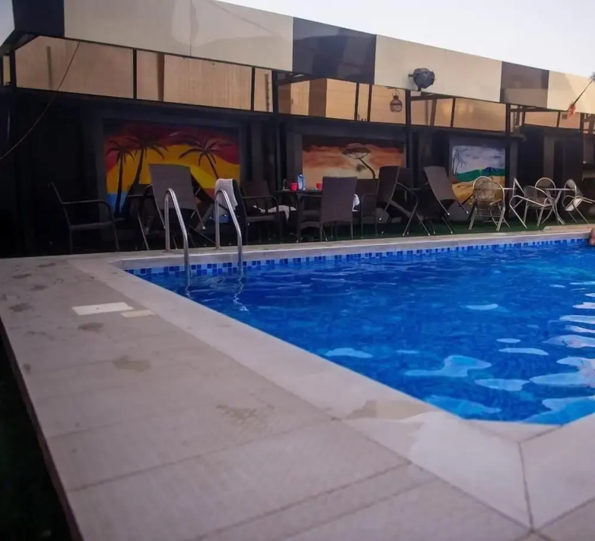 Delano Hotel And Suites