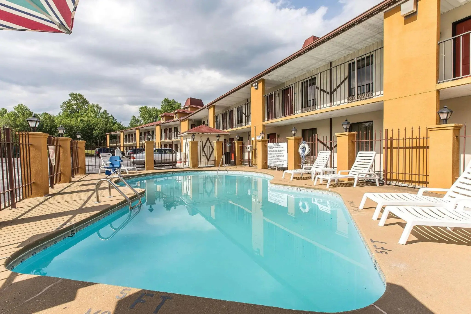 Days Inn by Wyndham Helen