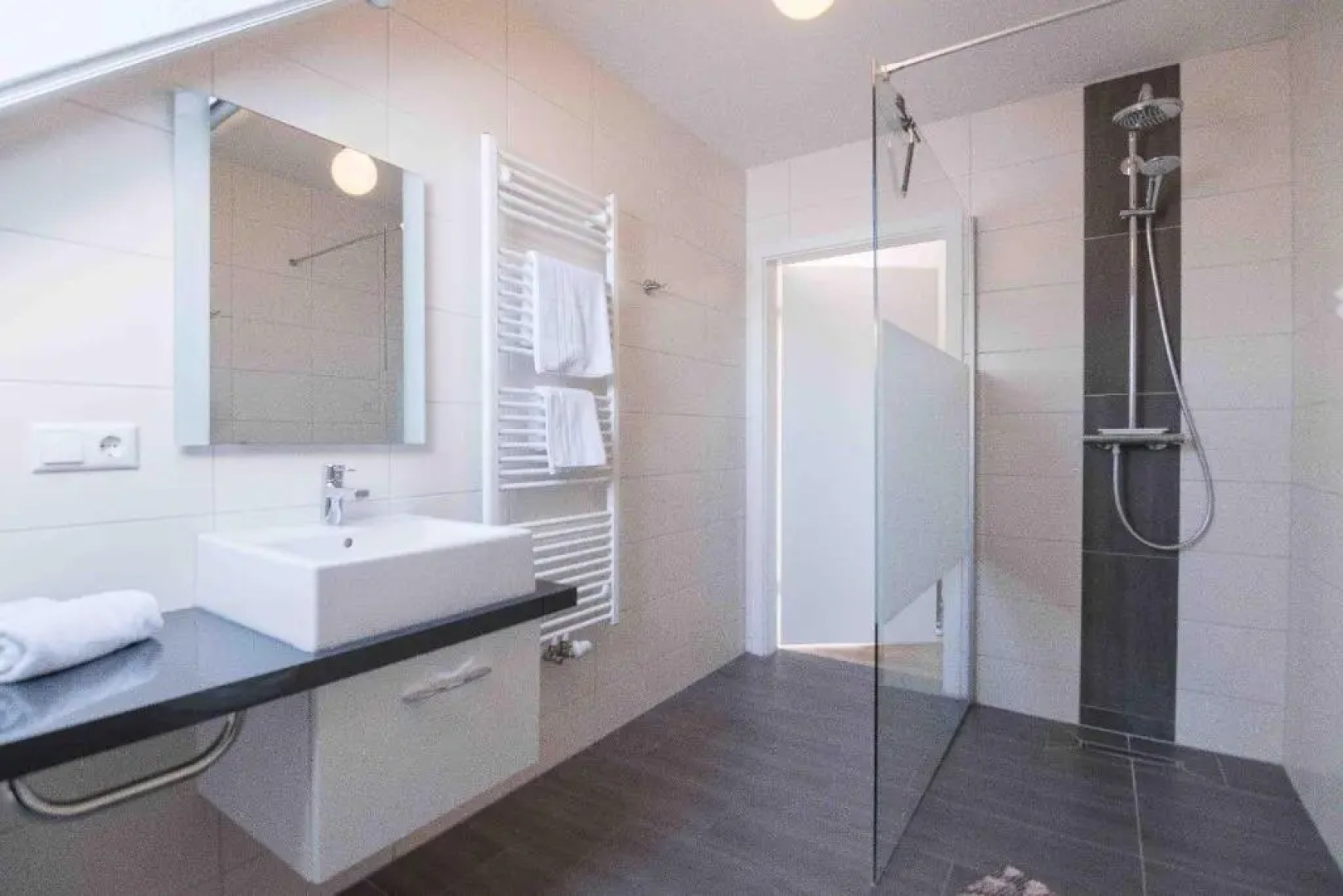 Born - Wieck DAT SCHWEDENHUS OG-Whg. WI-4.2