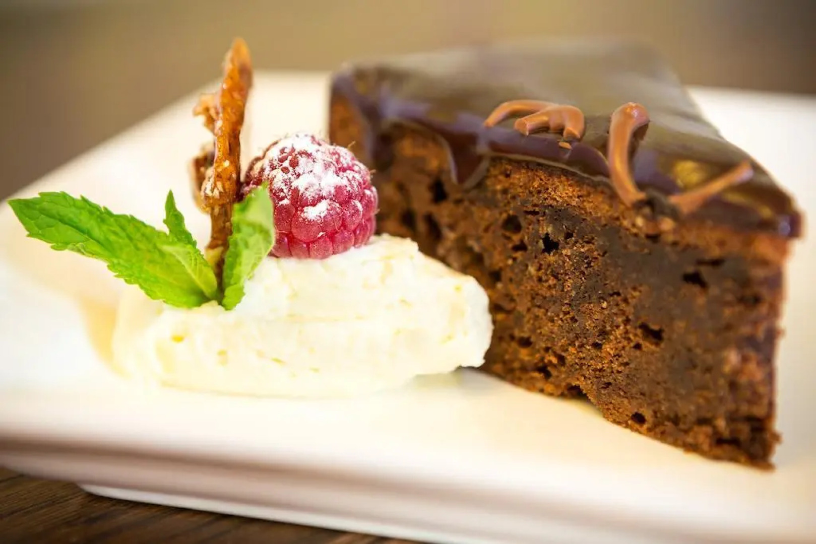 The Lounge Hotel and Bar