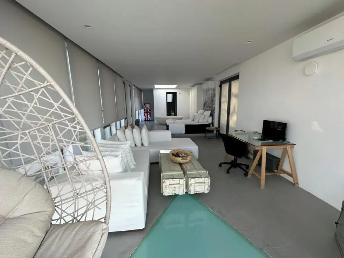 Horizon Luxury Seafront Villa