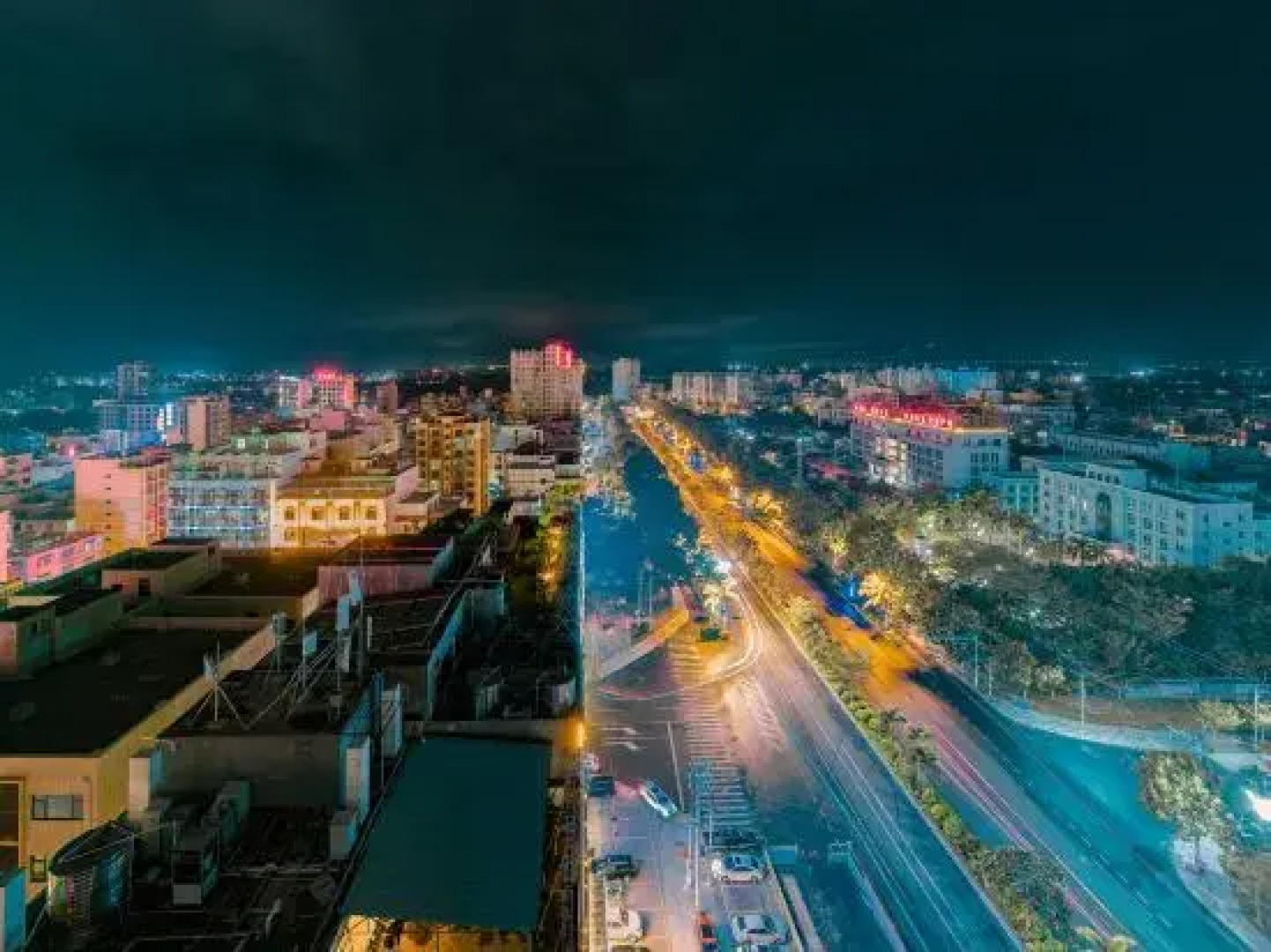 Yiyuan Lanbao Hotel Lingshui