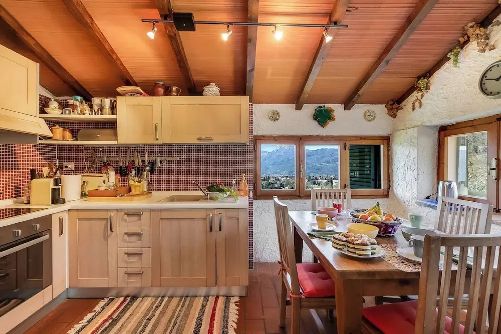 Family Friendly Rosa House Amazing View