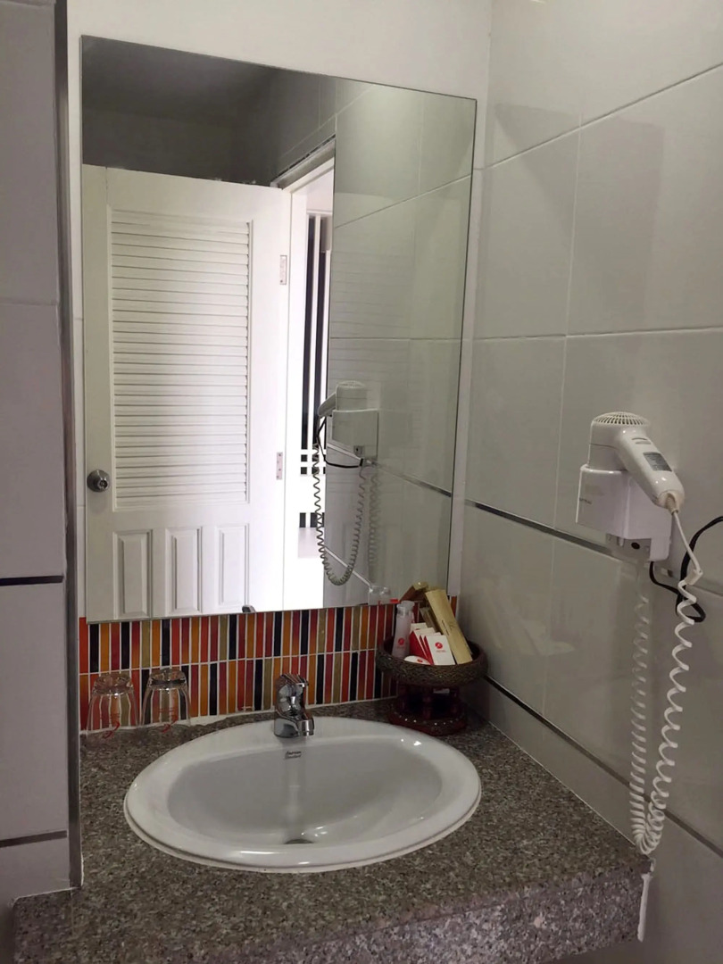 Eastiny Residence Hotel