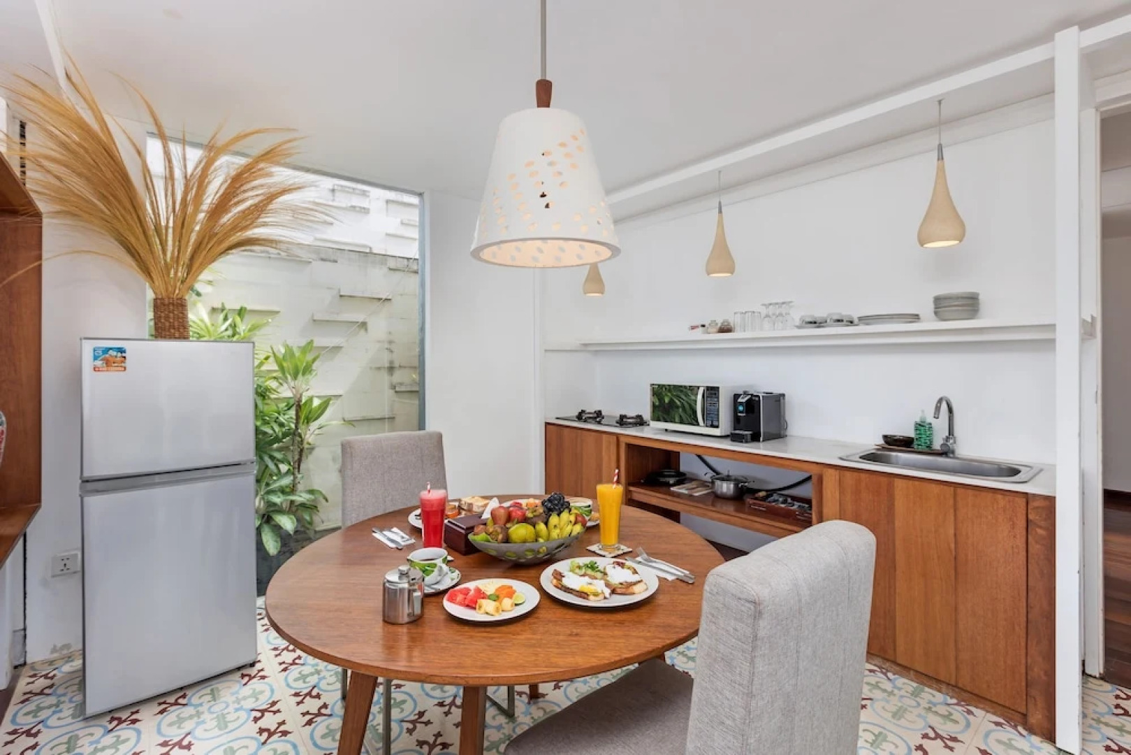 Exquisite Oceanfront 1 Br Villa in Seminyak