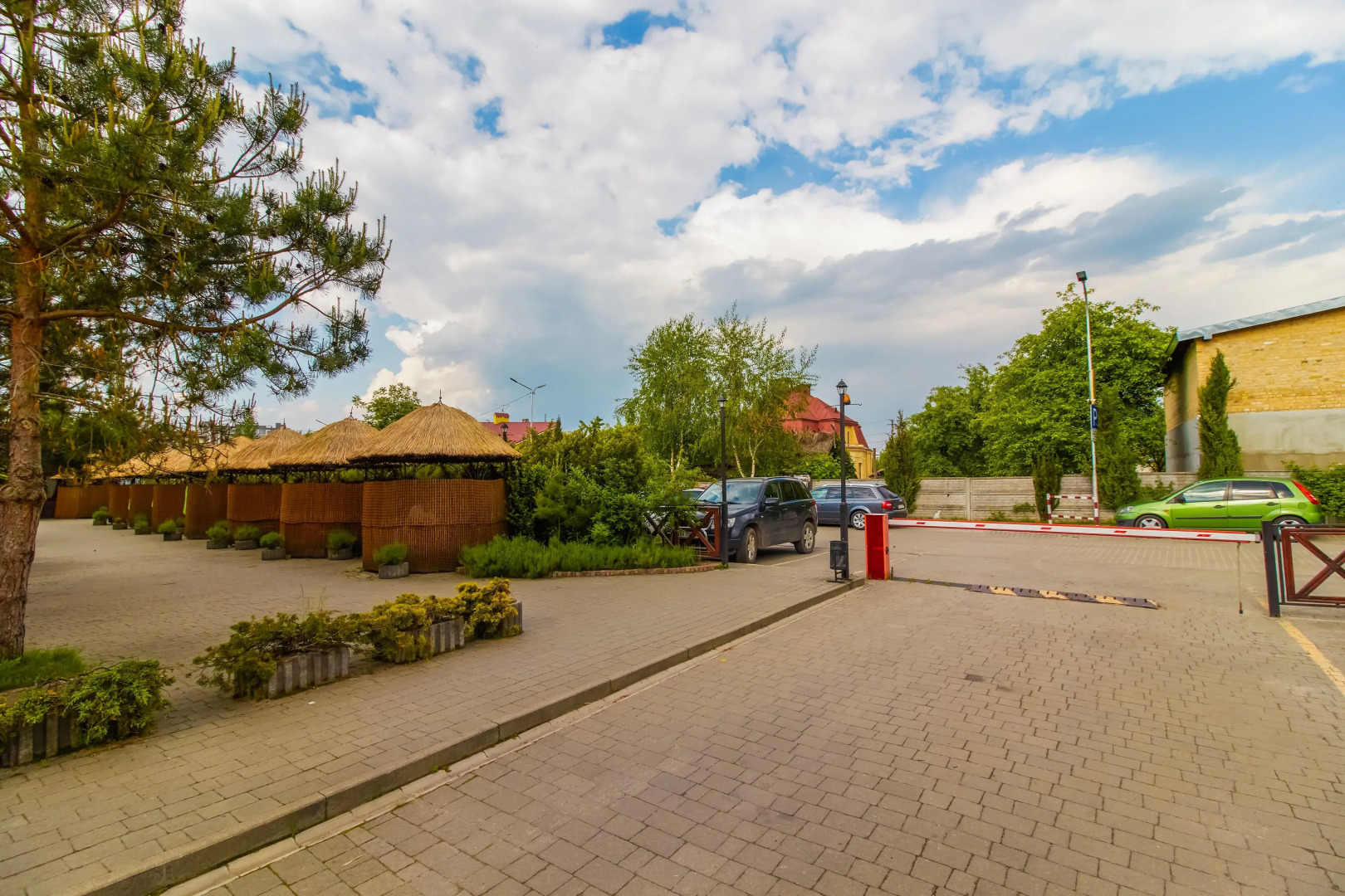 Отель «Галактика»