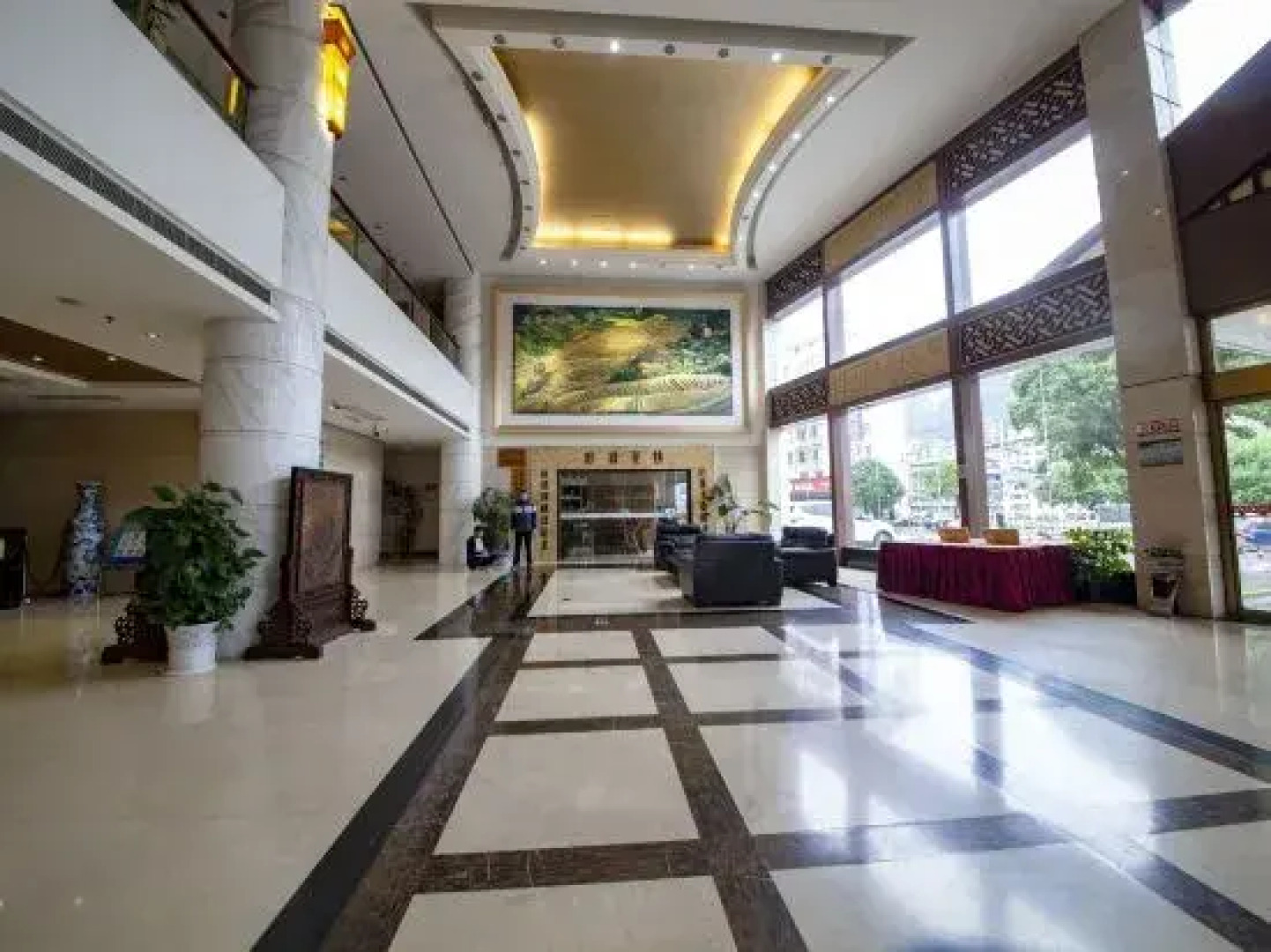 Longji International Hotel