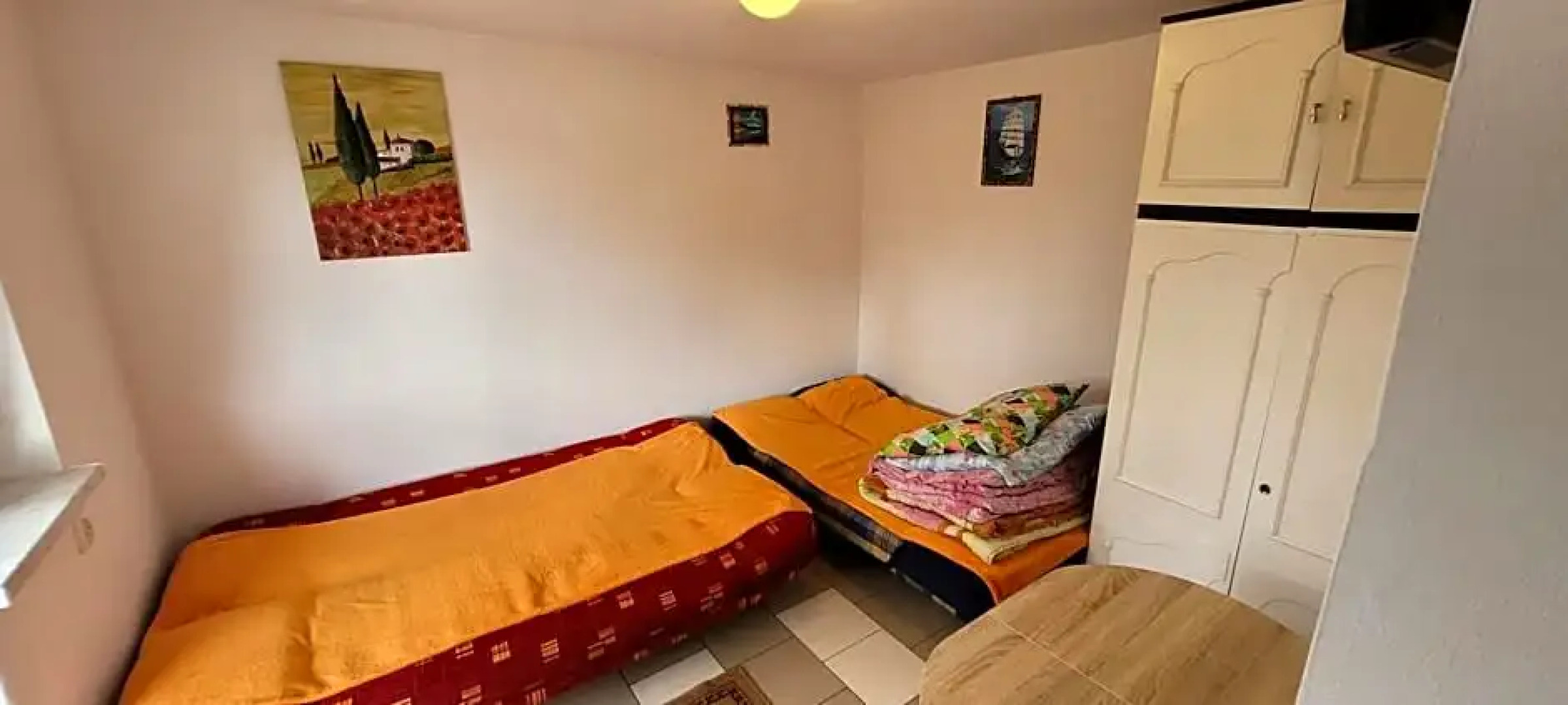 Dom Bursztynek - domek (sad)