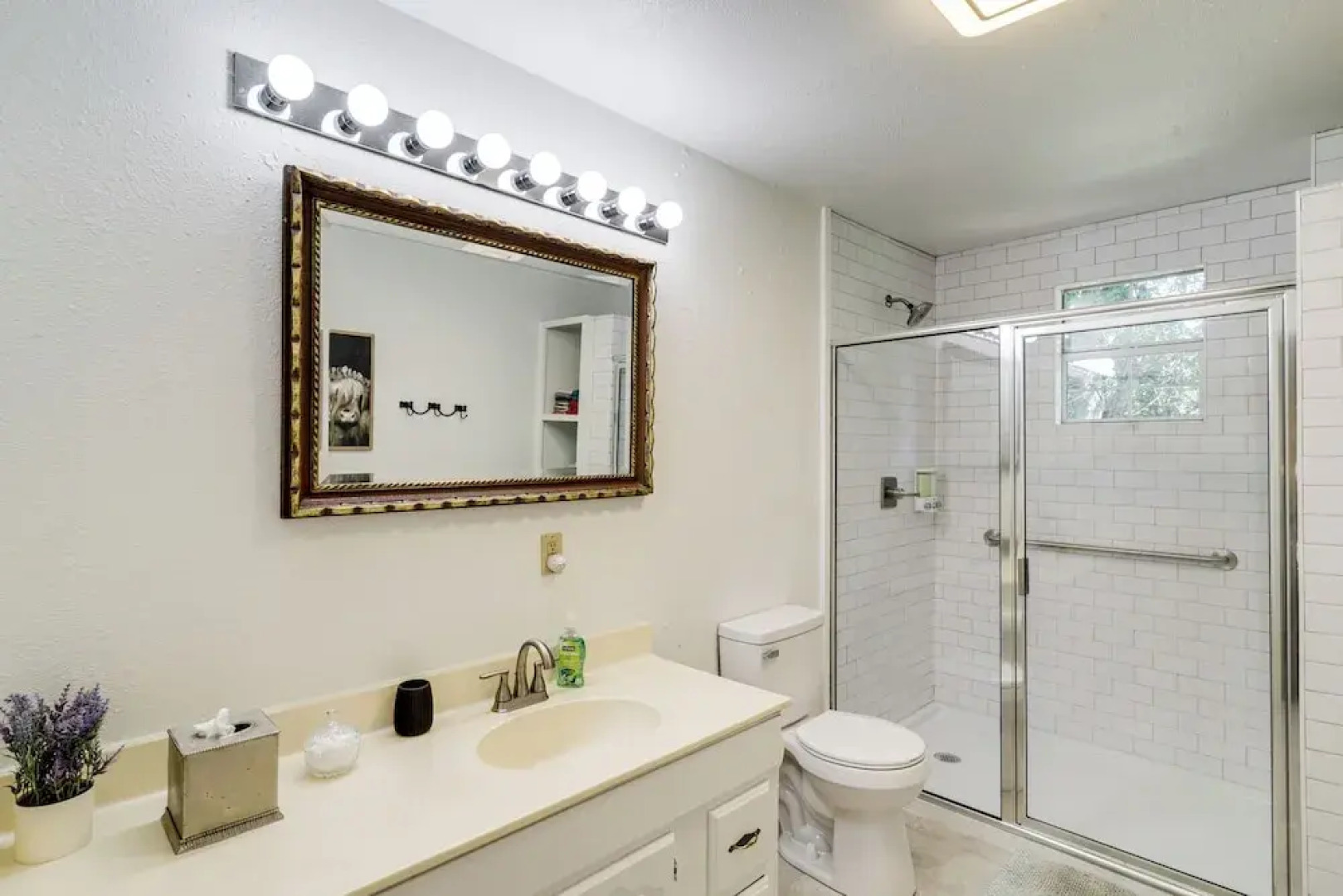 Wine Tours & Antiquing: Townhome Near Dtwn Brenham