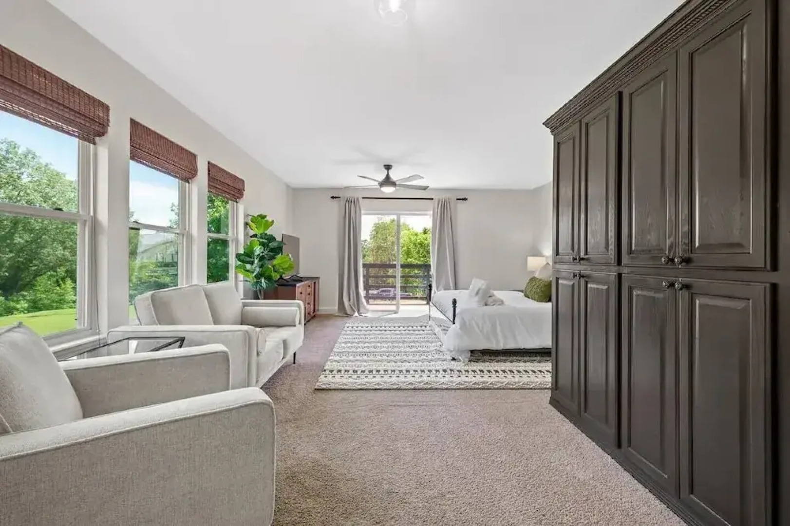 Tunnel Vision Trail Home -8 Min From Lake Windsor! 4 Bedroom Home by Redawning