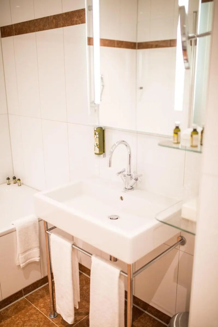 Hotel Schloss Leitheim