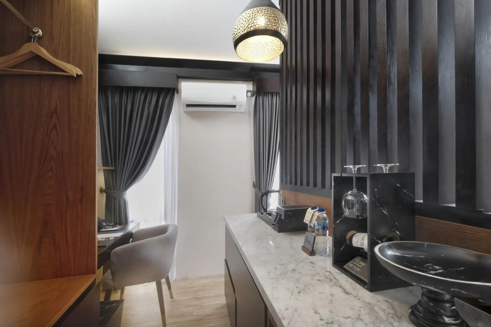 Sunsetfalls Gardens and Resort