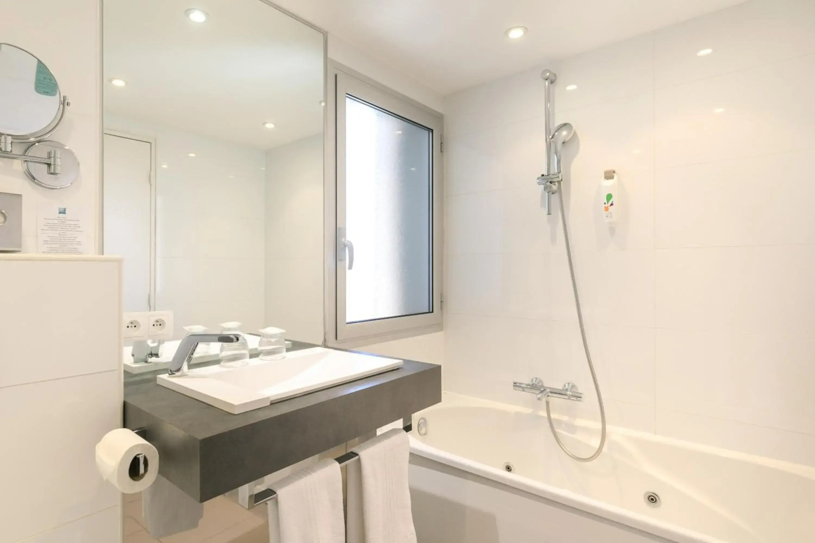 ibis Styles Menton Centre