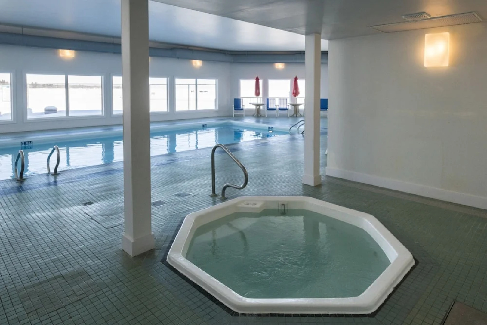 Lakeview Gimli Resort & Conference