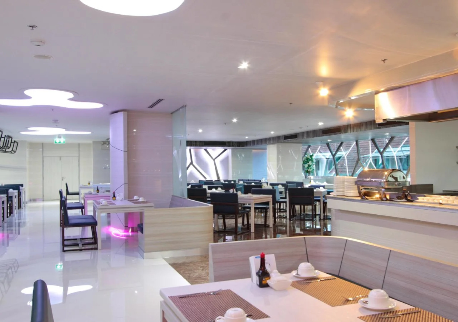 The Pattaya Discovery Beach Hotel Pattaya