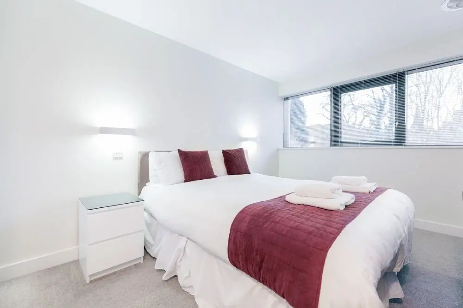 Roomspace Apartments -New Manor House